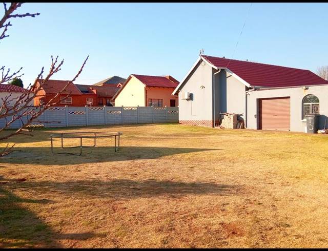 3 BEDROOM HOUSE FOR SALE IN ZAKARIYYA PARK